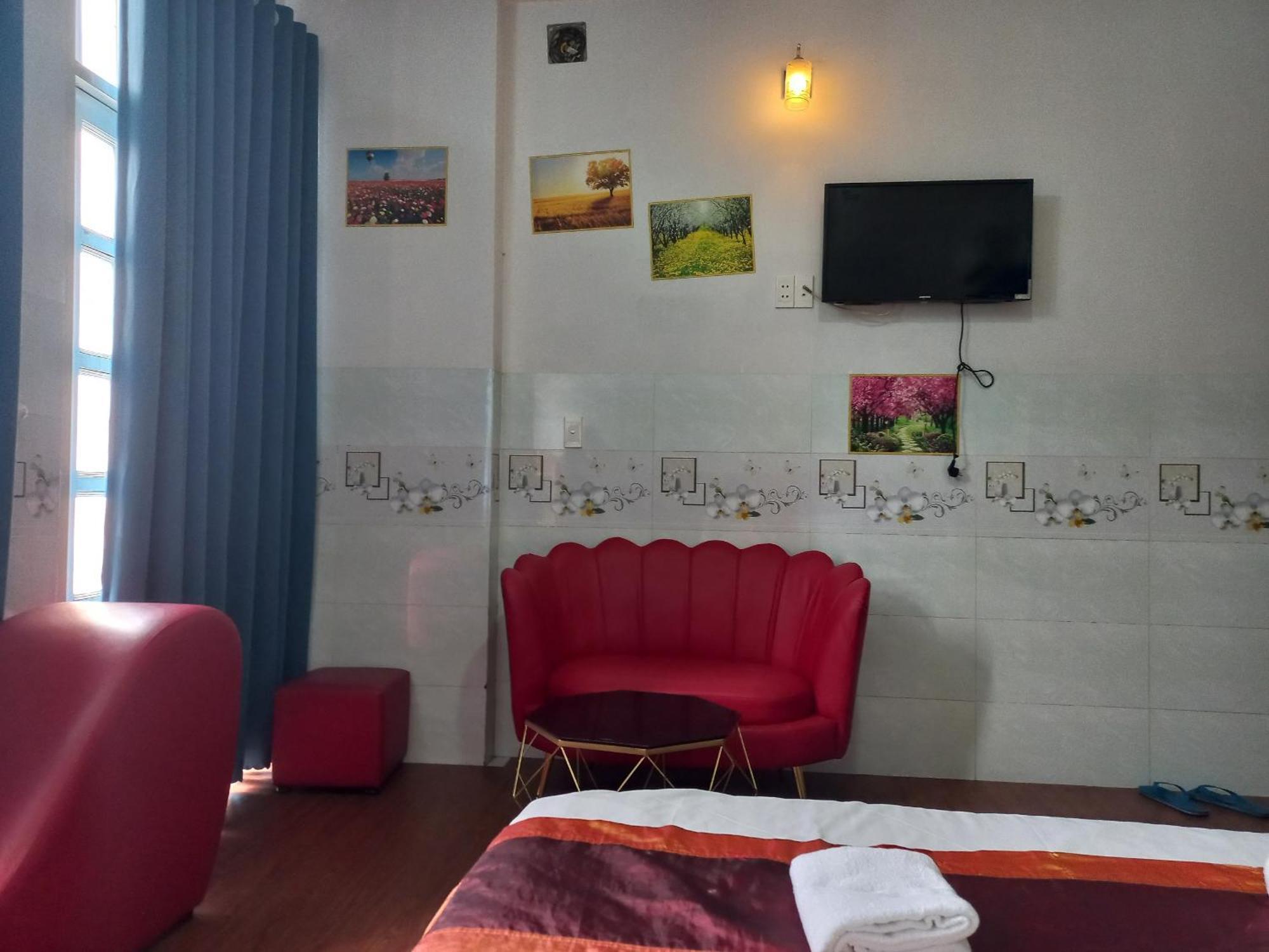 Love hôtel Khach San Nguyen Trung