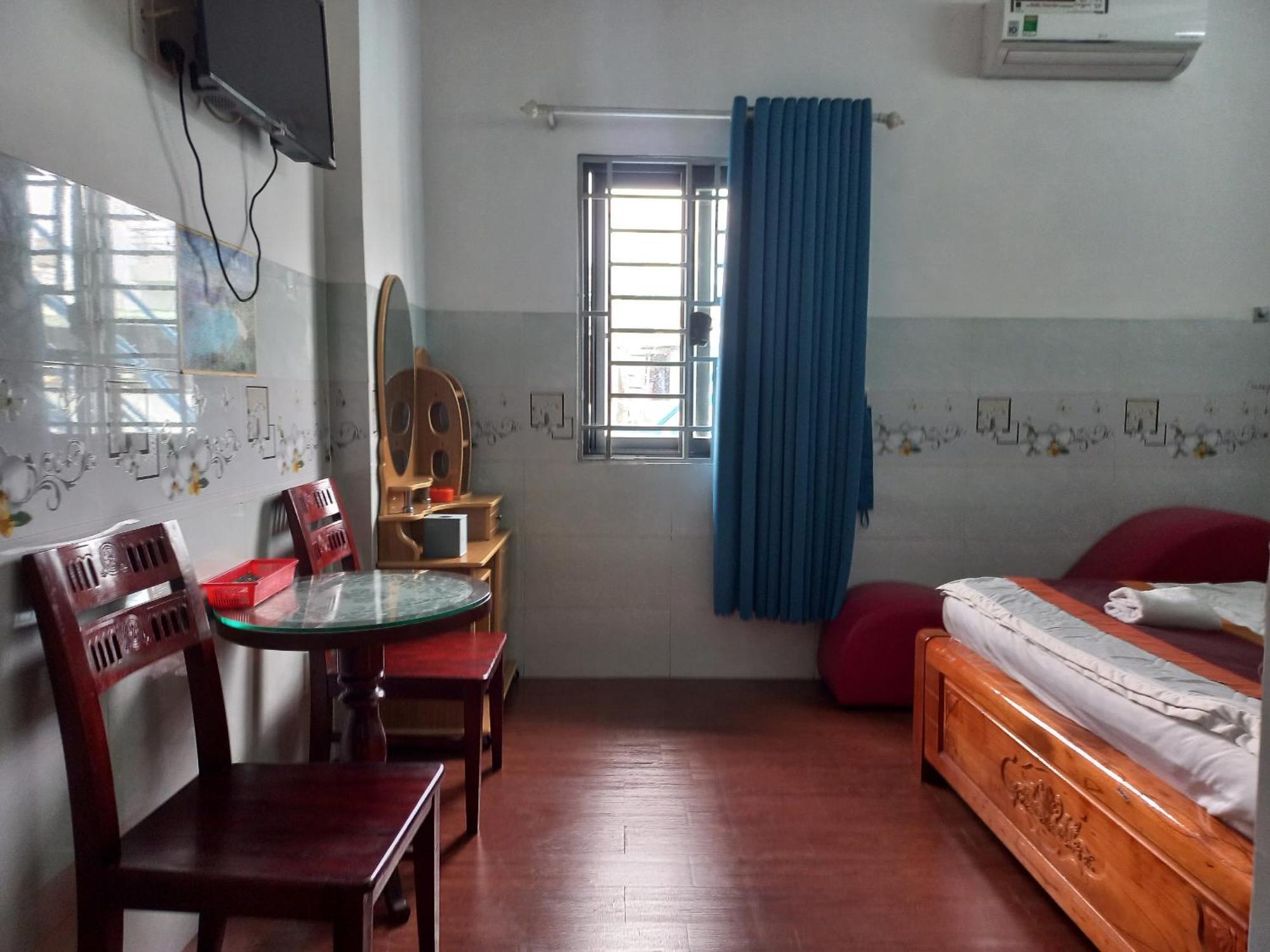 Love hôtel Khach San Nguyen Trung